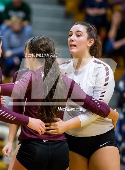 Thumbnail 1 in Kingston vs. Minisink Valley (Section 9 Class AA Final) photogallery.