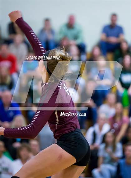 Thumbnail 2 in Kingston vs. Minisink Valley (Section 9 Class AA Final) photogallery.