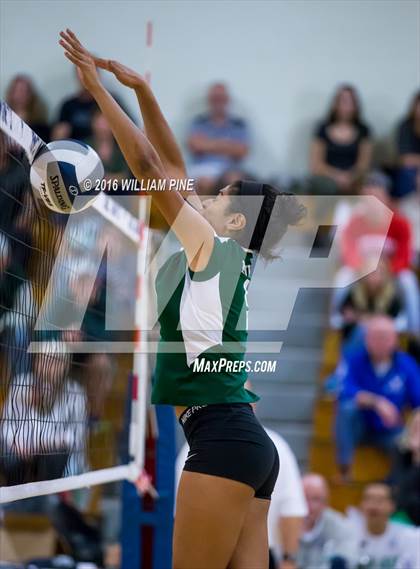 Thumbnail 1 in Kingston vs. Minisink Valley (Section 9 Class AA Final) photogallery.