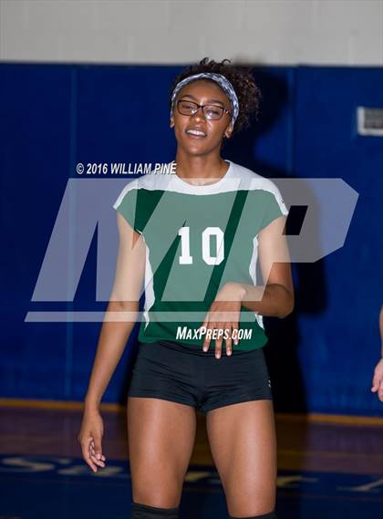 Thumbnail 2 in Kingston vs. Minisink Valley (Section 9 Class AA Final) photogallery.