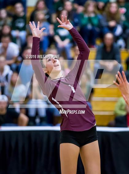 Thumbnail 1 in Kingston vs. Minisink Valley (Section 9 Class AA Final) photogallery.