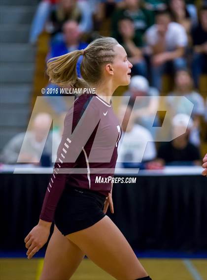 Thumbnail 3 in Kingston vs. Minisink Valley (Section 9 Class AA Final) photogallery.