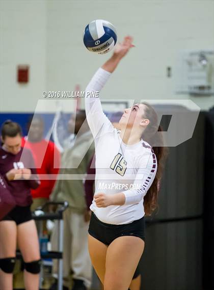 Thumbnail 3 in Kingston vs. Minisink Valley (Section 9 Class AA Final) photogallery.