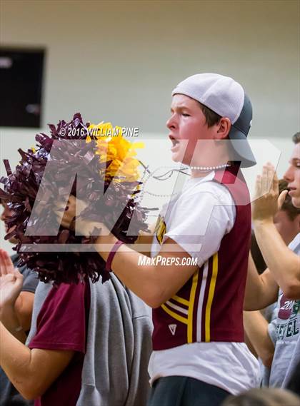 Thumbnail 3 in Kingston vs. Minisink Valley (Section 9 Class AA Final) photogallery.