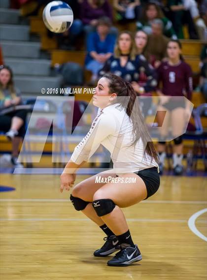 Thumbnail 3 in Kingston vs. Minisink Valley (Section 9 Class AA Final) photogallery.