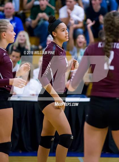 Thumbnail 3 in Kingston vs. Minisink Valley (Section 9 Class AA Final) photogallery.