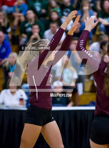 Thumbnail 2 in Kingston vs. Minisink Valley (Section 9 Class AA Final) photogallery.