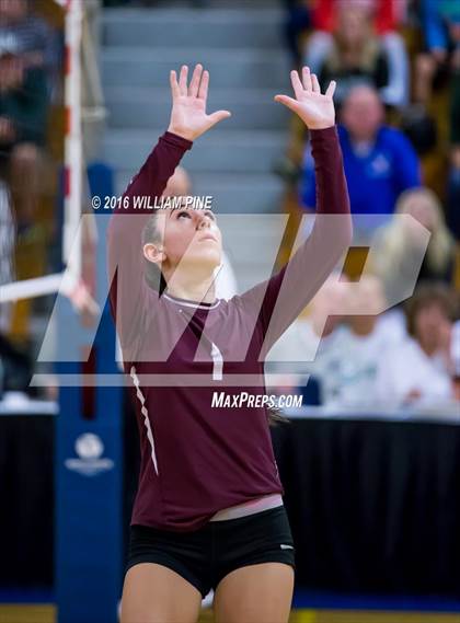 Thumbnail 3 in Kingston vs. Minisink Valley (Section 9 Class AA Final) photogallery.