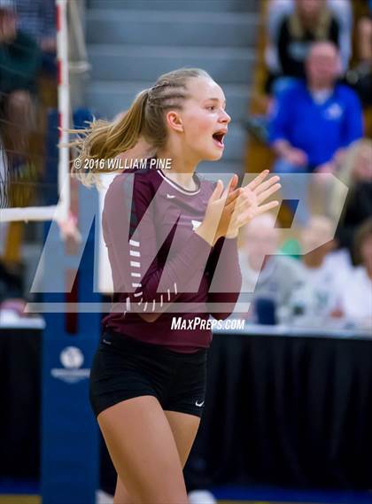 Thumbnail 2 in Kingston vs. Minisink Valley (Section 9 Class AA Final) photogallery.