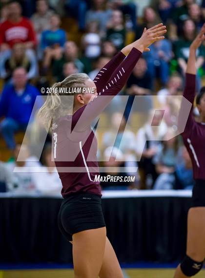 Thumbnail 2 in Kingston vs. Minisink Valley (Section 9 Class AA Final) photogallery.