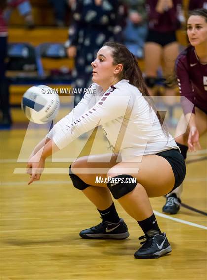 Thumbnail 3 in Kingston vs. Minisink Valley (Section 9 Class AA Final) photogallery.
