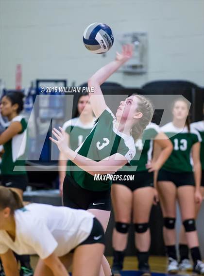 Thumbnail 3 in Kingston vs. Minisink Valley (Section 9 Class AA Final) photogallery.