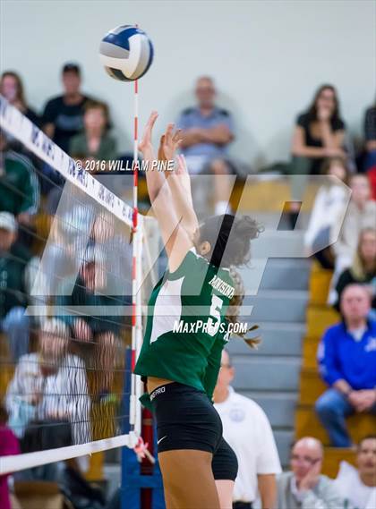Thumbnail 3 in Kingston vs. Minisink Valley (Section 9 Class AA Final) photogallery.