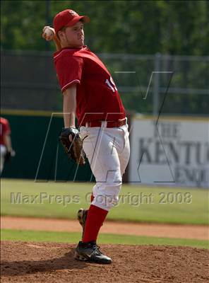 Thumbnail 3 in St. Henry vs. Covington Catholic (KHSAA Region 9 Playoffs) photogallery.
