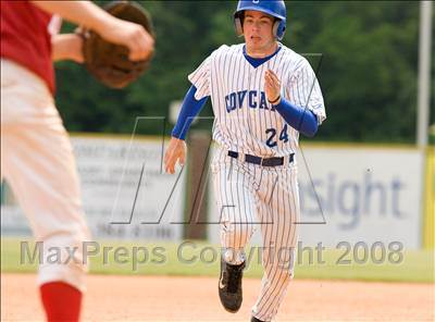 Thumbnail 1 in St. Henry vs. Covington Catholic (KHSAA Region 9 Playoffs) photogallery.