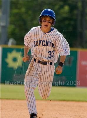 Thumbnail 1 in St. Henry vs. Covington Catholic (KHSAA Region 9 Playoffs) photogallery.