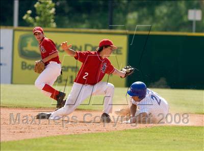 Thumbnail 2 in St. Henry vs. Covington Catholic (KHSAA Region 9 Playoffs) photogallery.