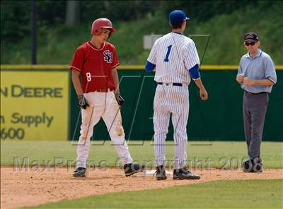 Thumbnail 3 in St. Henry vs. Covington Catholic (KHSAA Region 9 Playoffs) photogallery.