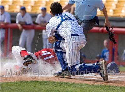 Thumbnail 2 in St. Henry vs. Covington Catholic (KHSAA Region 9 Playoffs) photogallery.