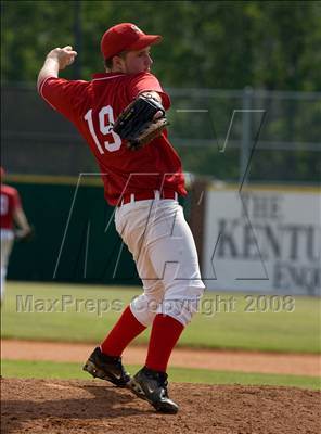 Thumbnail 2 in St. Henry vs. Covington Catholic (KHSAA Region 9 Playoffs) photogallery.