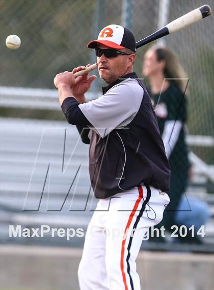 Thumbnail 3 in Horn @ Rockwall photogallery.
