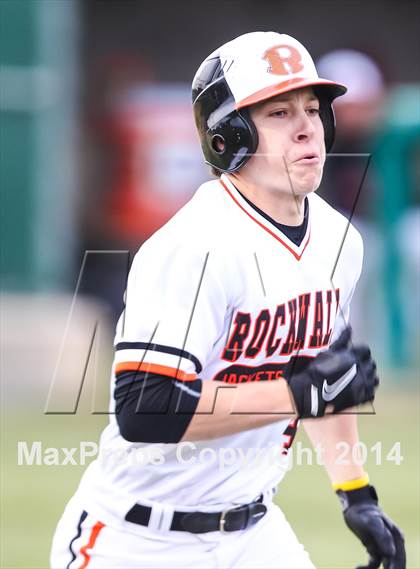 Thumbnail 3 in Horn @ Rockwall photogallery.