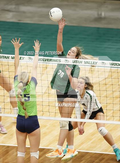 Thumbnail 1 in Green Canyon vs. Ridgeline (UHSAA 4A Semifinal) photogallery.
