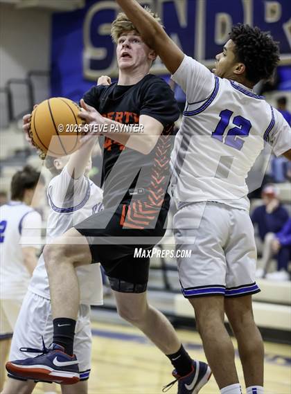 Thumbnail 2 in Liberty vs O'Connor photogallery.