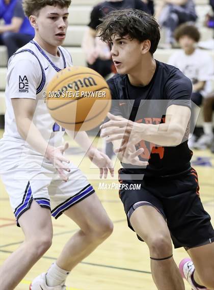 Thumbnail 2 in Liberty vs O'Connor photogallery.