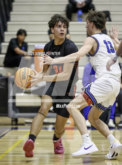 Thumbnail 2 in Liberty vs O'Connor photogallery.