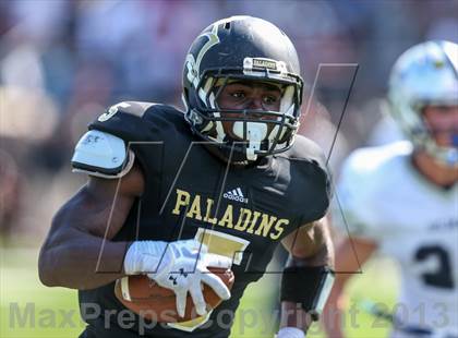 Thumbnail 3 in Gilman @ Paramus Catholic (I-95 New Jersey Football Classic) photogallery.