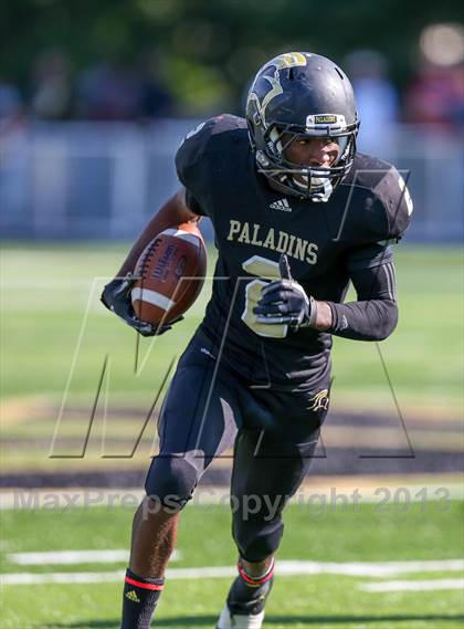 Thumbnail 2 in Gilman @ Paramus Catholic (I-95 New Jersey Football Classic) photogallery.