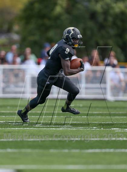 Thumbnail 1 in Gilman @ Paramus Catholic (I-95 New Jersey Football Classic) photogallery.