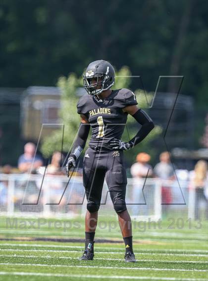 Thumbnail 3 in Gilman @ Paramus Catholic (I-95 New Jersey Football Classic) photogallery.