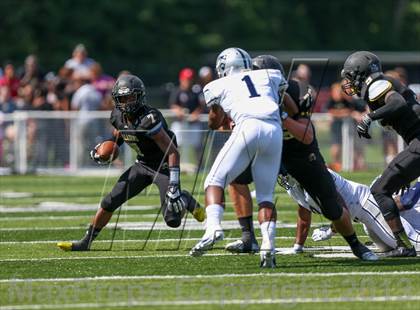 Thumbnail 1 in Gilman @ Paramus Catholic (I-95 New Jersey Football Classic) photogallery.