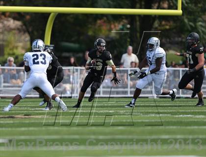 Thumbnail 1 in Gilman @ Paramus Catholic (I-95 New Jersey Football Classic) photogallery.