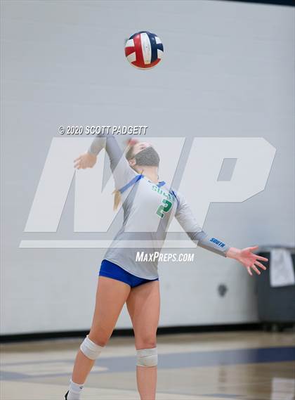Thumbnail 1 in Lee's Summit West vs. Blue Springs South photogallery.
