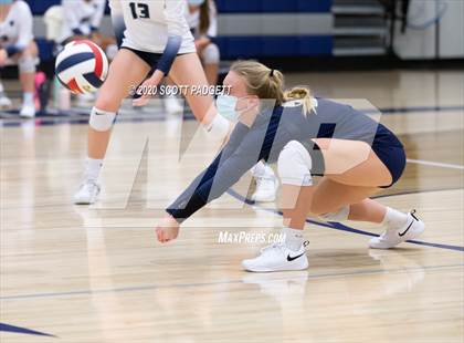 Thumbnail 2 in Lee's Summit West vs. Blue Springs South photogallery.