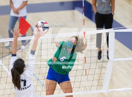 Thumbnail 3 in Lee's Summit West vs. Blue Springs South photogallery.