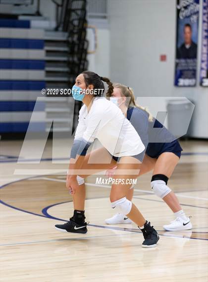 Thumbnail 3 in Lee's Summit West vs. Blue Springs South photogallery.