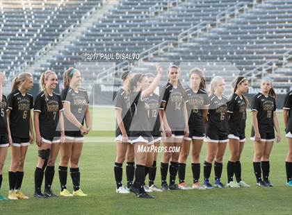 Thumbnail 1 in Mountain Vista vs. Arapahoe (CHSAA 5A Final) photogallery.