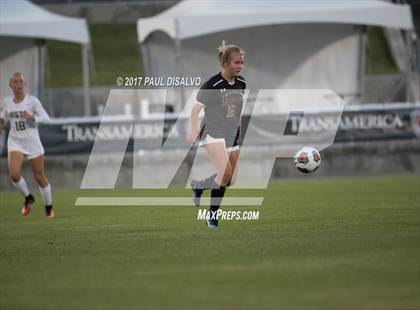 Thumbnail 2 in Mountain Vista vs. Arapahoe (CHSAA 5A Final) photogallery.