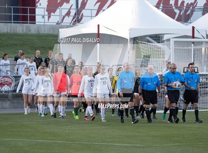 Thumbnail 2 in Mountain Vista vs. Arapahoe (CHSAA 5A Final) photogallery.