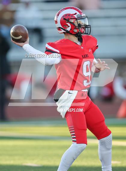 Thumbnail 3 in South Summit vs. South Sevier (UHSAA 2A Semi Final) photogallery.