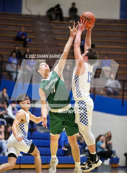 Thumbnail 3 in Monrovia vs Frankfort (IHSAA Class 3A Boys Sectional Round 1) photogallery.