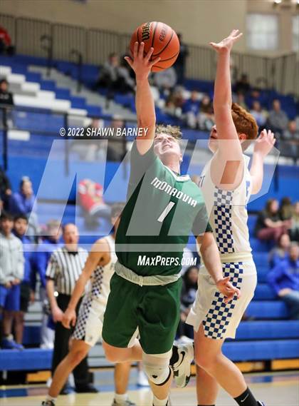 Thumbnail 3 in Monrovia vs Frankfort (IHSAA Class 3A Boys Sectional Round 1) photogallery.