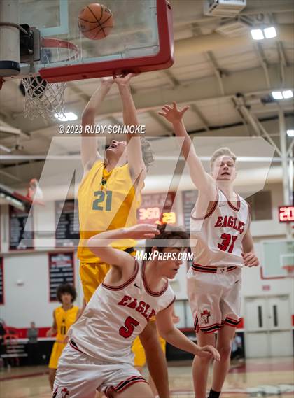 Thumbnail 3 in Bishop Manogue vs. Santa Fe Christian (Torrey Pines Holiday Classic Tip-Off)  photogallery.