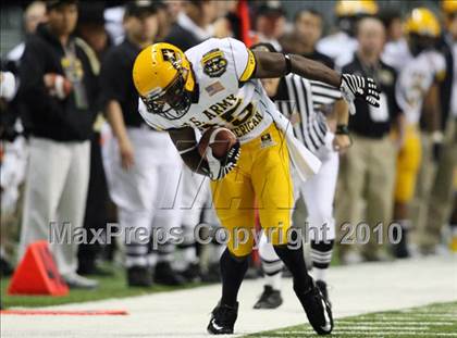Thumbnail 2 in 2010 Army All-American Bowl  photogallery.