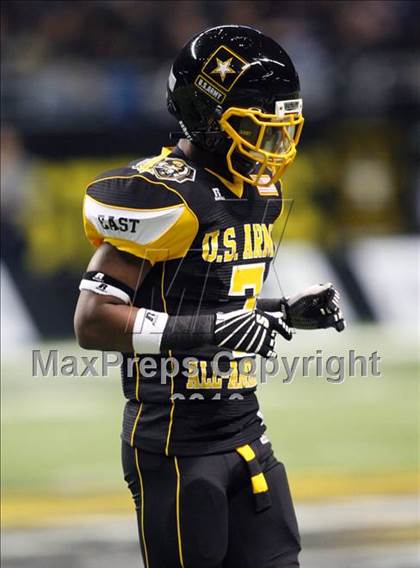 Thumbnail 2 in 2010 Army All-American Bowl  photogallery.