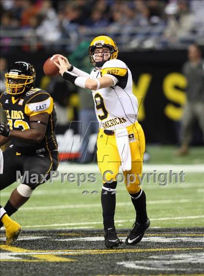 Thumbnail 2 in 2010 Army All-American Bowl  photogallery.